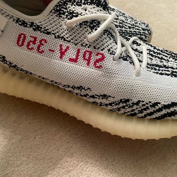 Adidas Yeezy Boost 350 V2 Zebra Men’s 11 1/2 NEW NEVER WORN - Picture 6 of 7